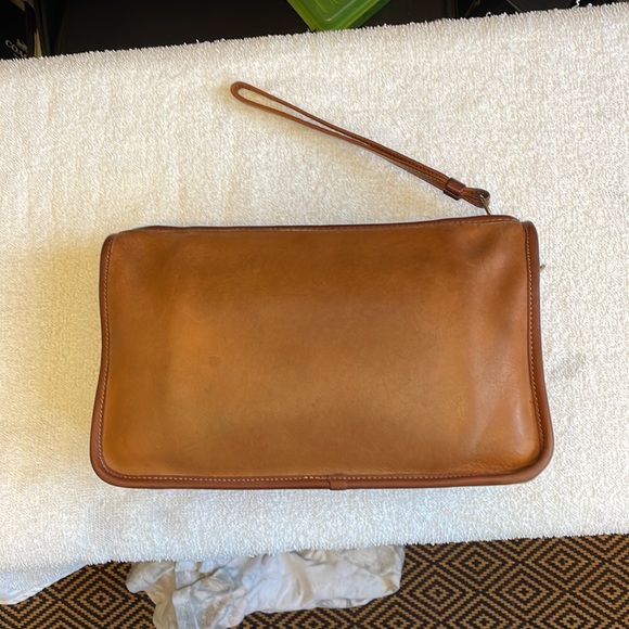 Vintage coach basic bag  / zippered clutch 9455 glue in tag original HT & strap - Picture 2 of 15